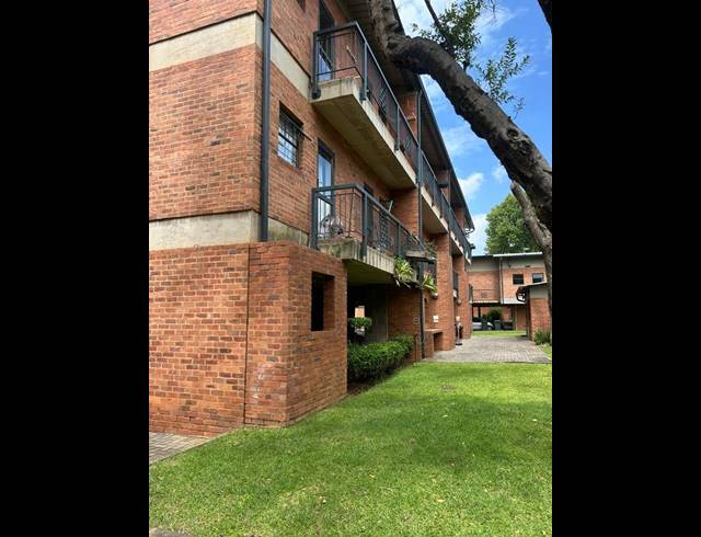 2 BEDROOM APARTMENT FOR SALE IN HATFIELD